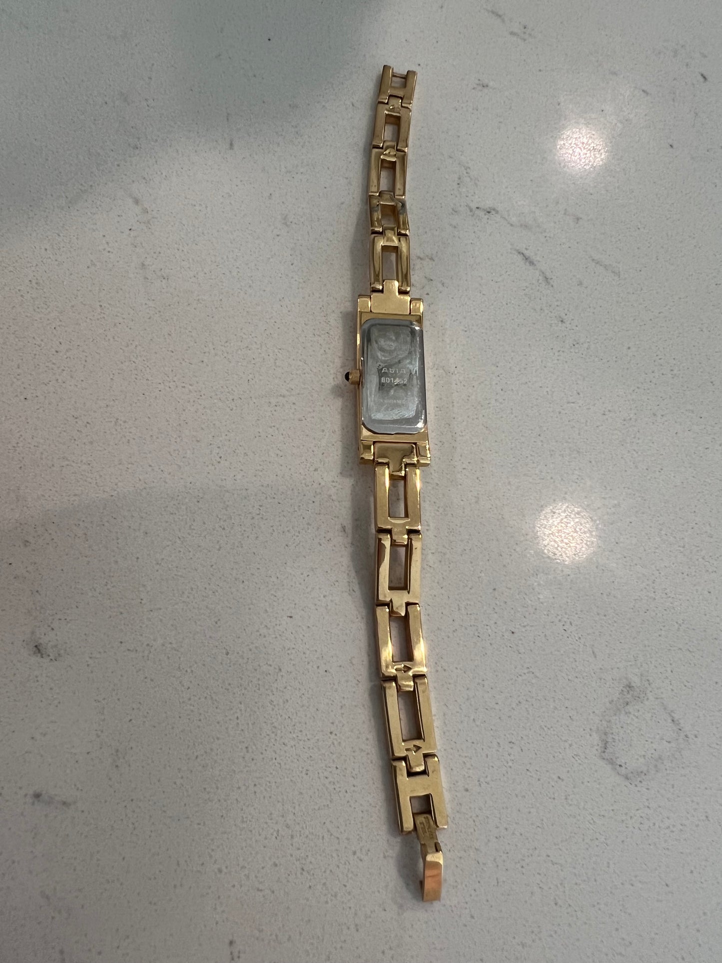 Avia watch