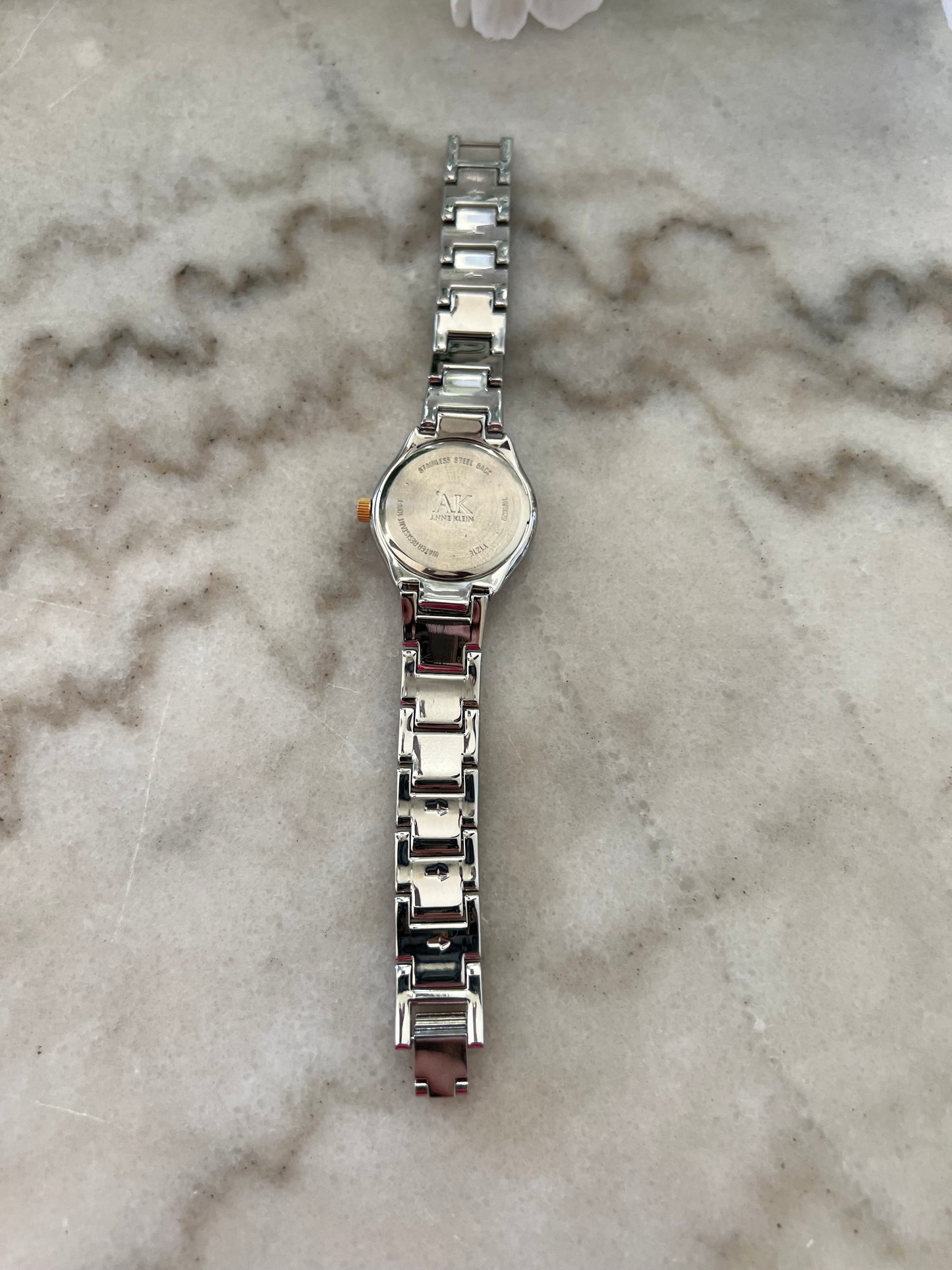 Anne klein