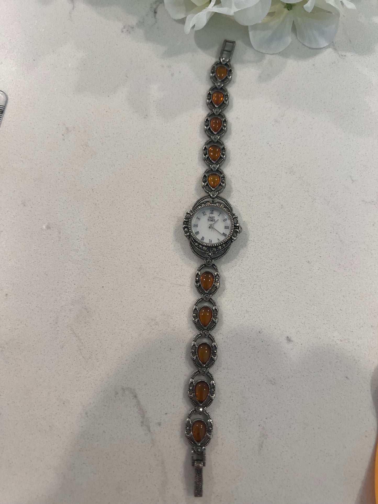 Past times watch