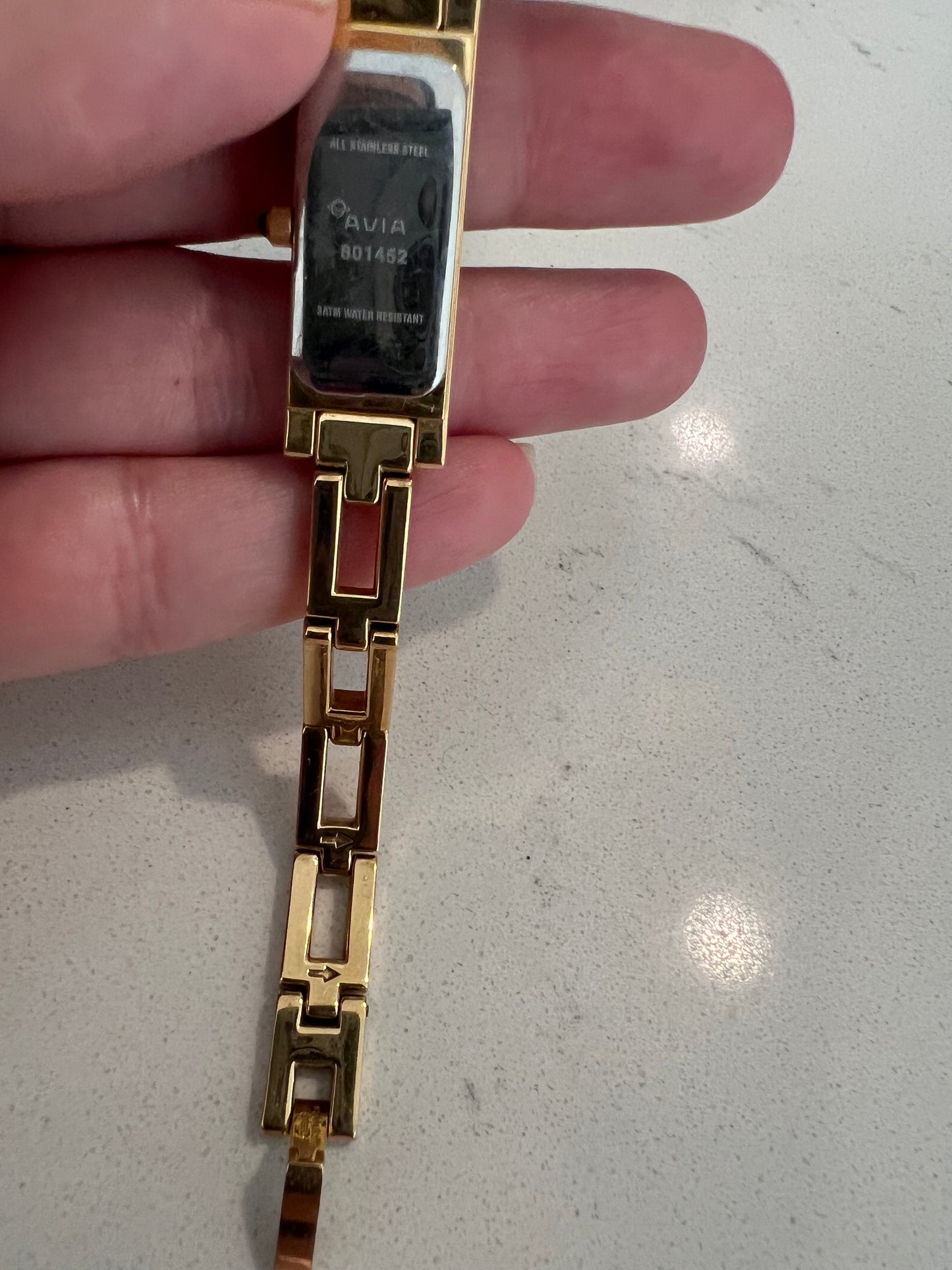 Avia watch