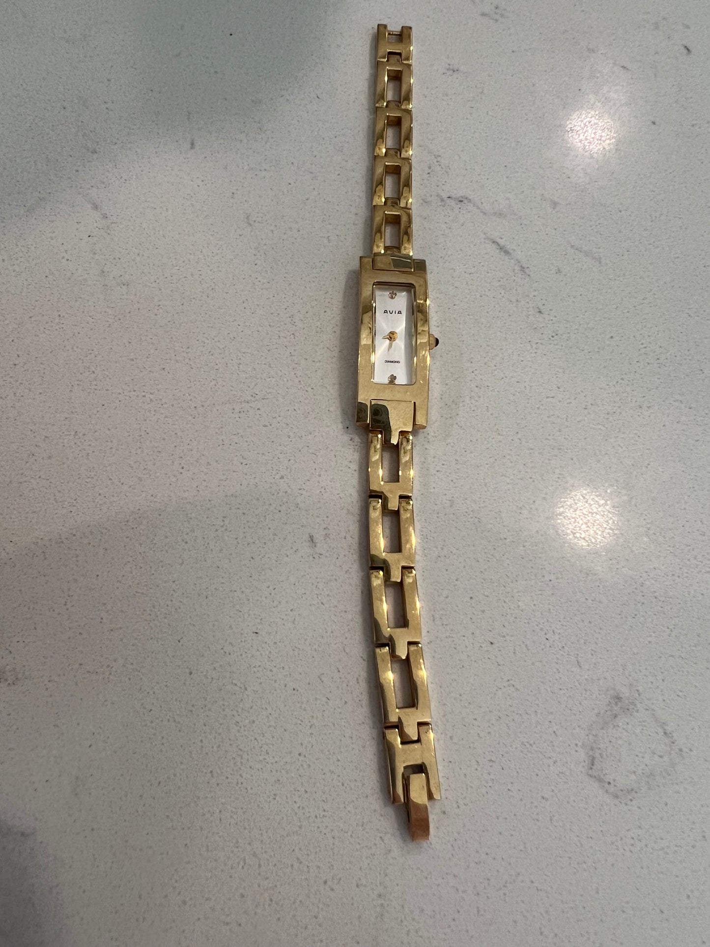 Avia watch