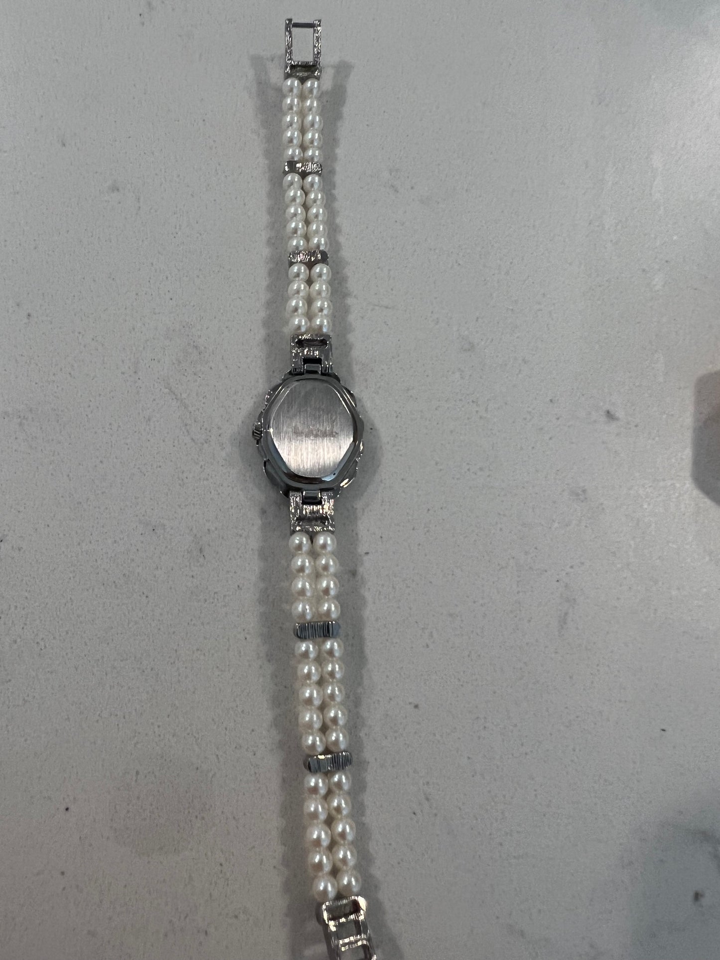 Pearl watch